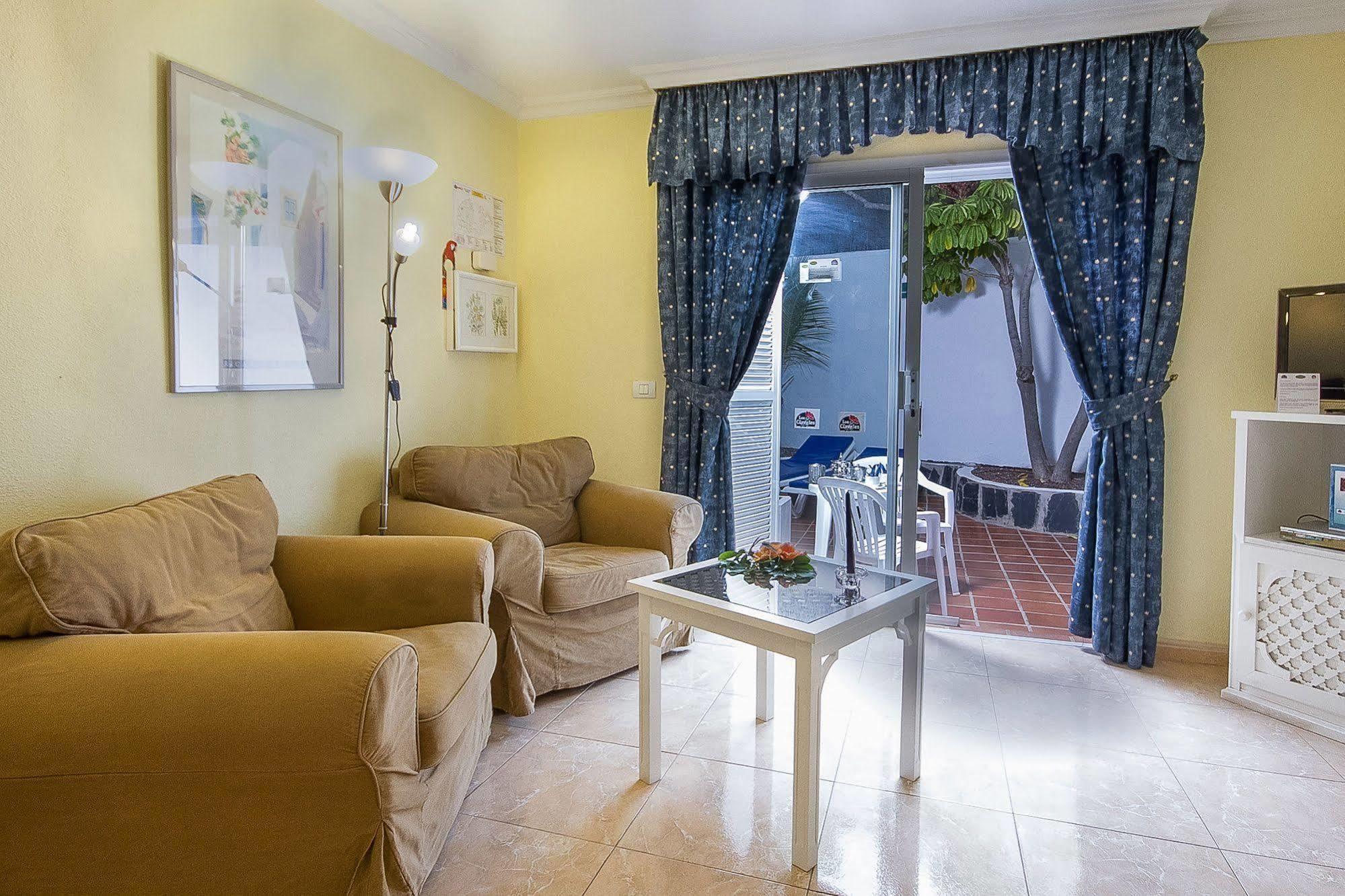 Ona Los Claveles Los Cristianos  Exterior photo